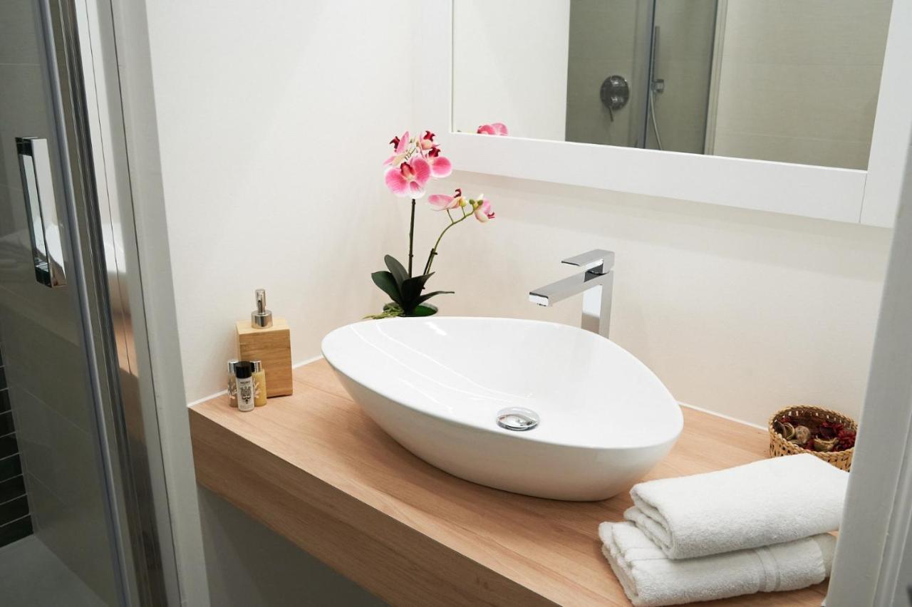 Toscano Palace Luxury Rooms Catania Exterior photo