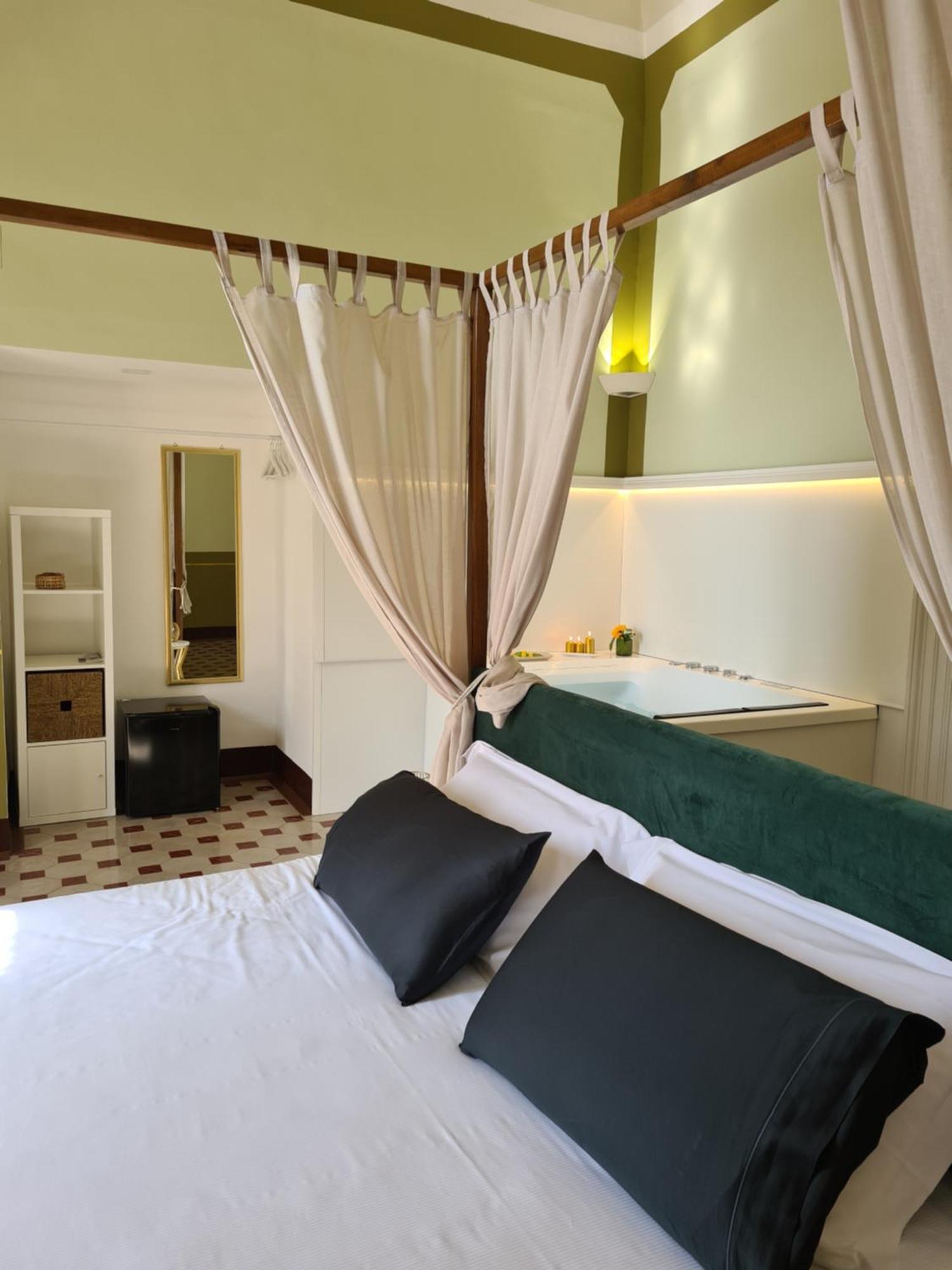 Toscano Palace Luxury Rooms Catania Exterior photo